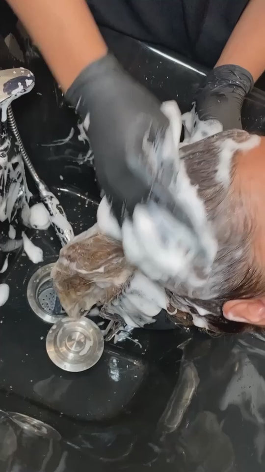 SHAMPOOING, BRUSHING & LISSAGE / 40€ à 50€