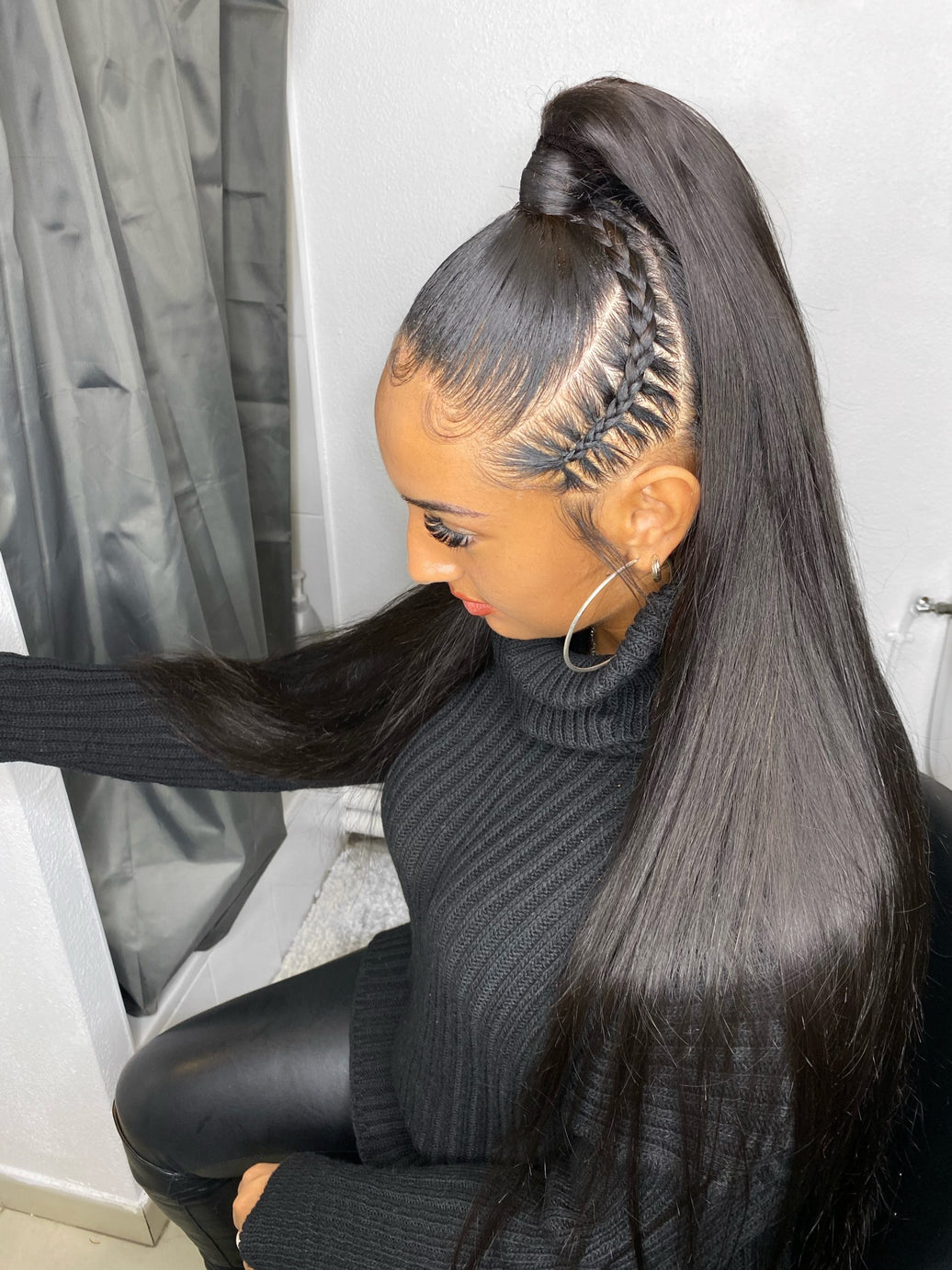 Tissage demi-tête nattes collées / 80€
