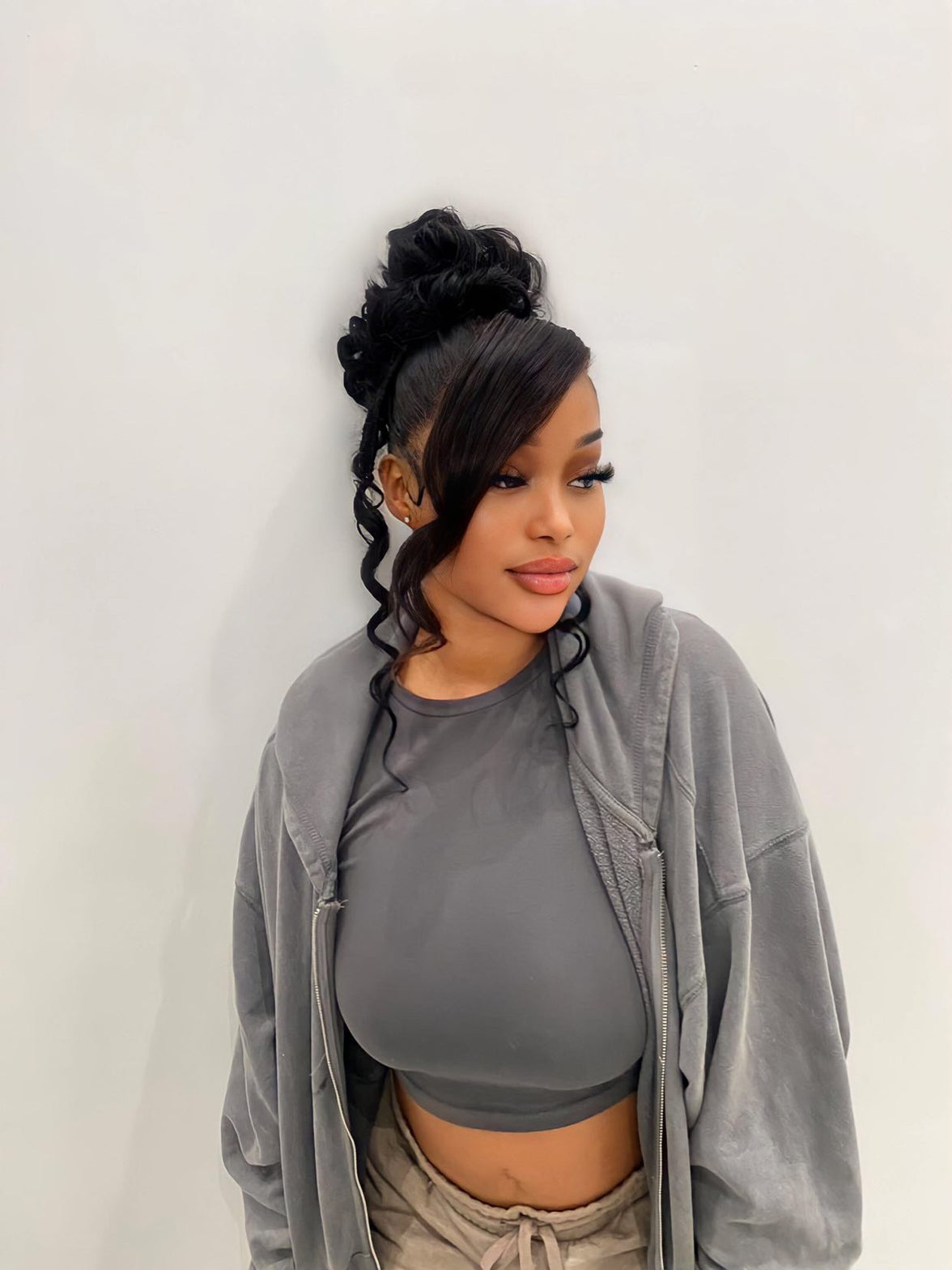Ponytail lace frontal haut  / 120€