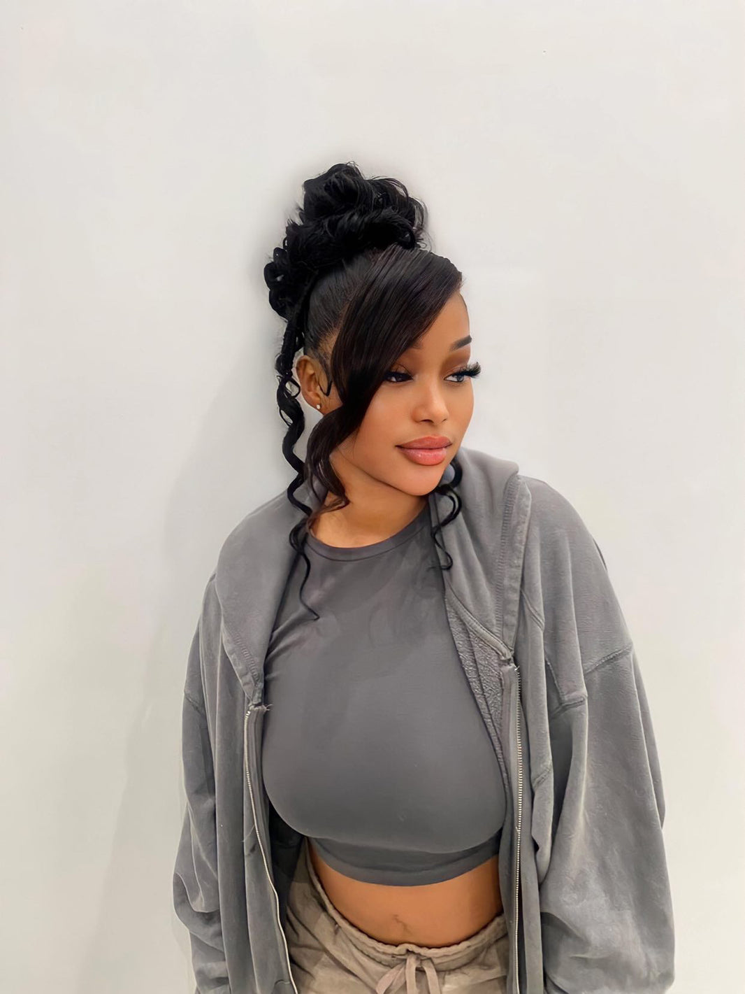 Ponytail lace frontal haut  / 120€